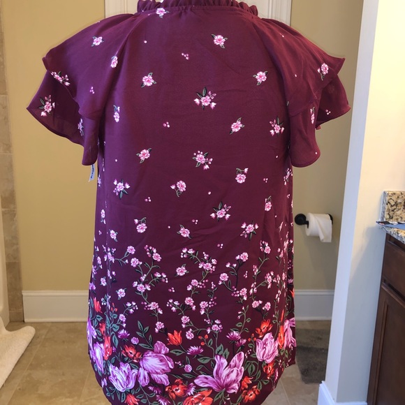 NWT Old Navy short sleeved top XS - Picture 2 of 3